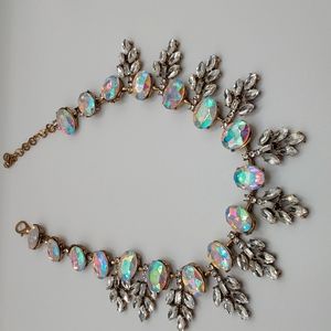 Great Gift!!Beautiful faux diamond and rhinestone statement necklace